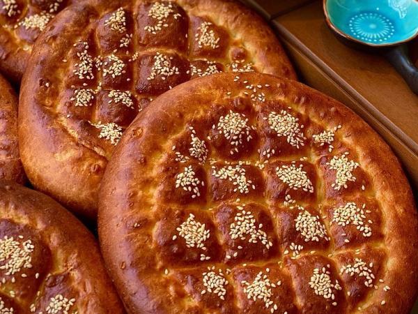 2 طرز تهیه نان رمضان ترکی (پیده رمضان) به روش تبریزی و ترکیه ای
